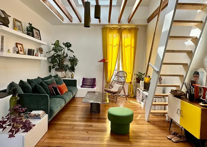 Cozy Parisian Flat
